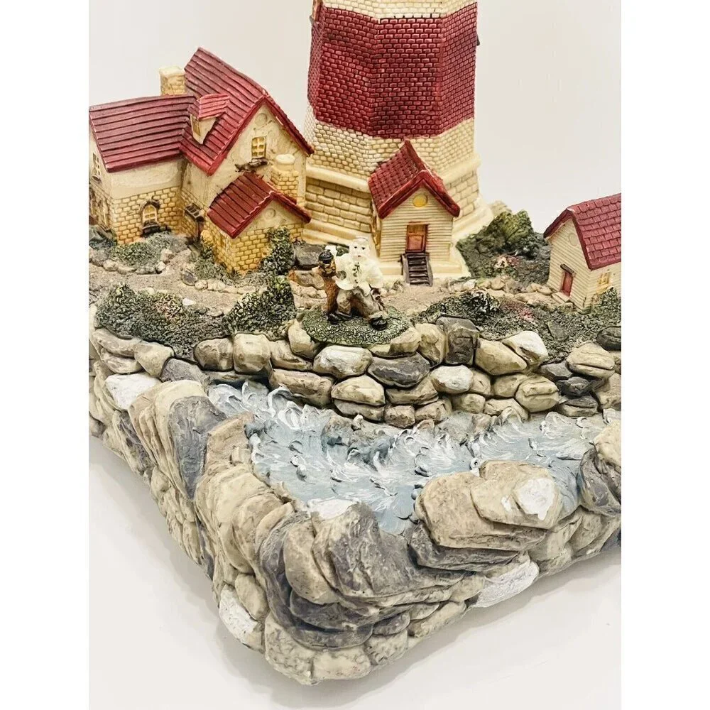 Lighthouse Reef Tabletop Decor 12” Music Box New England Keeper Harbor Cape READ